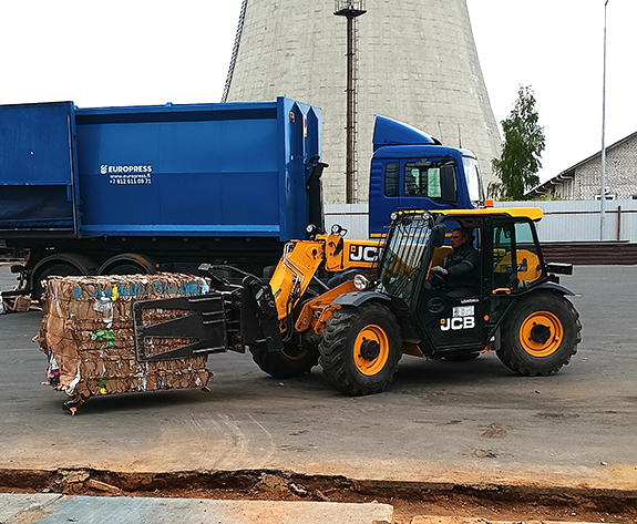 Multifunktionale Ballenpressenlösung für das Recyclingzentrum Weißrussland